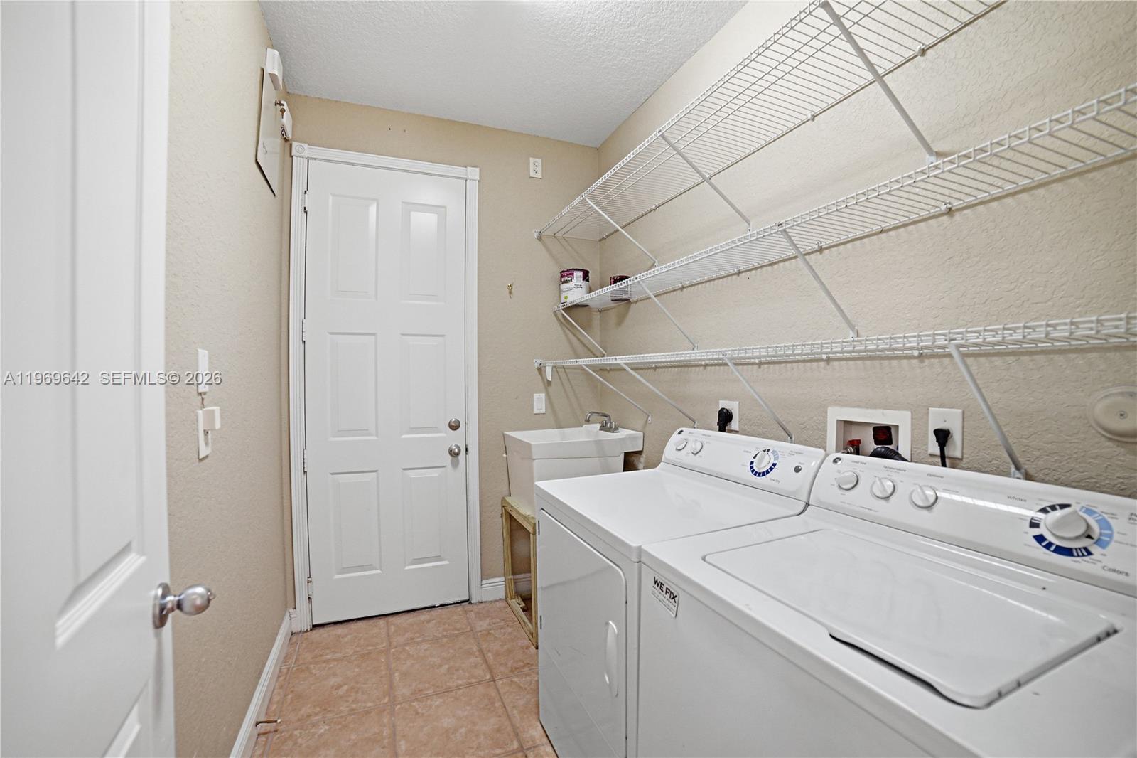 IRONHORSE PAR C - Residential