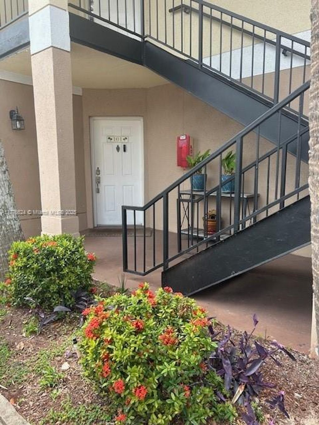 Photo of 815 W Boynton Beach Blvd #4-201, Boynton Beach, FL 33426 (MLS # A11776624)