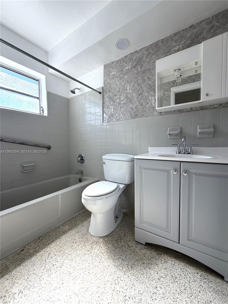 WATERMAN PARK - Residential Lease