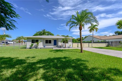 8995 SW 158th St Palmetto Bay FL 33157