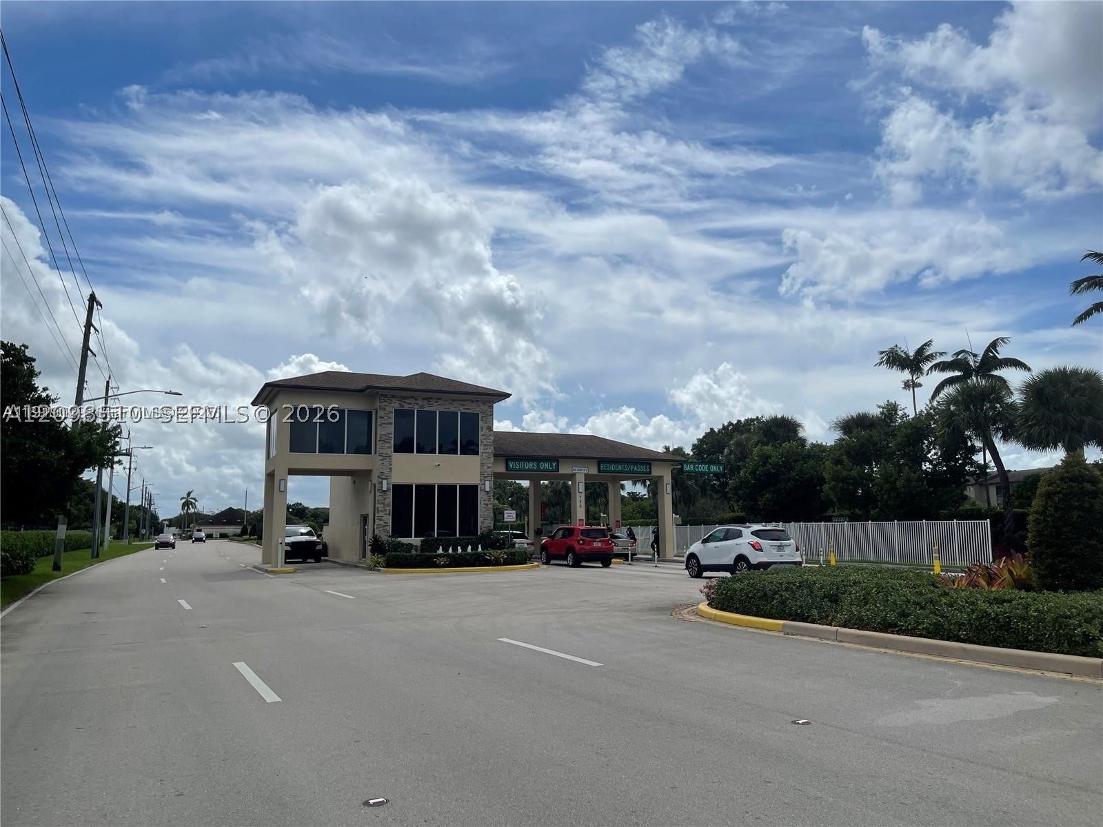 800 SW 142nd Ave 104N