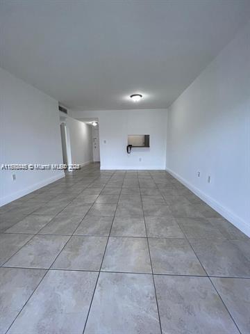 DORAL GARDENS II CONDO - Residential Lease