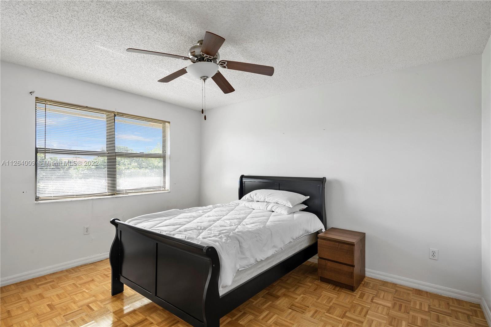 SHENANDOAH SEC 4 - Residential