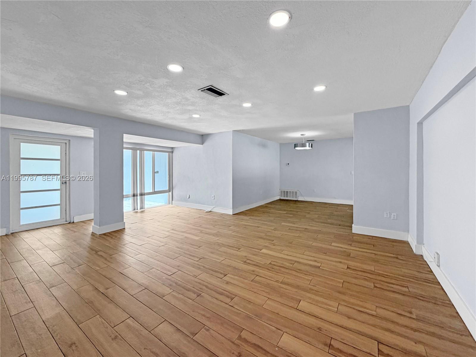 MIRAMAR ISLES SECTION 8 - Residential Lease