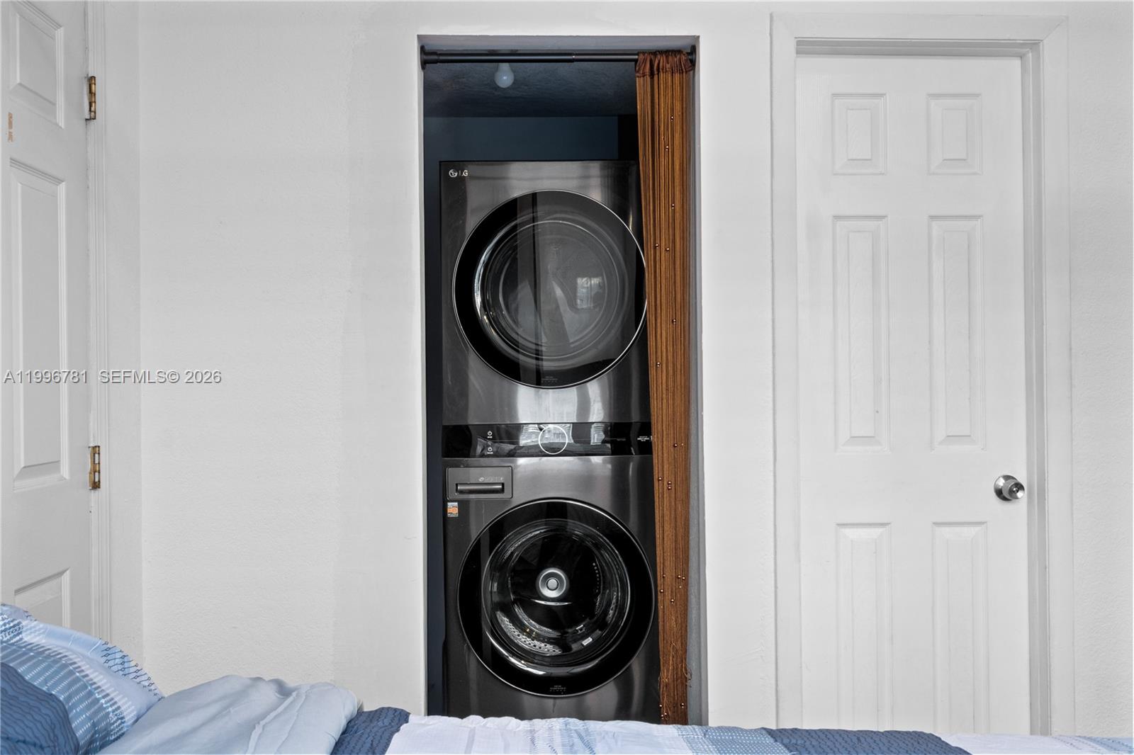 PENN PLAZA CONDO - Residential Lease