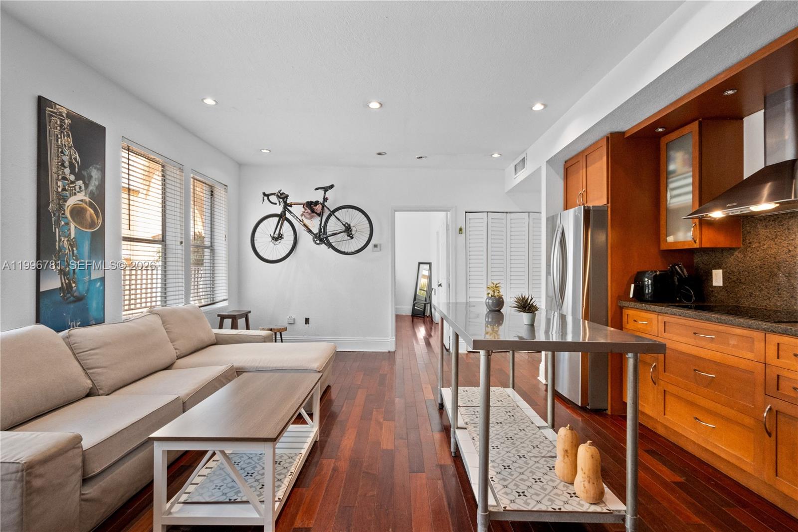 1027 Pennsylvania Ave 102