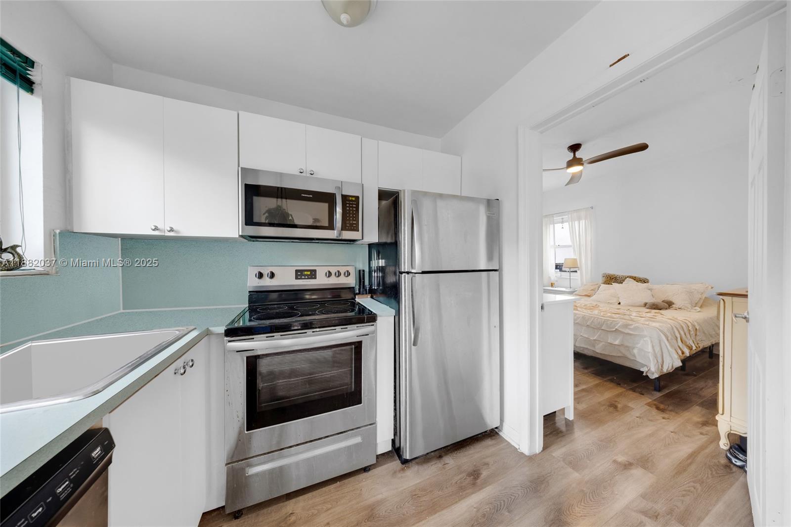 JASMINE CONDO - Residential