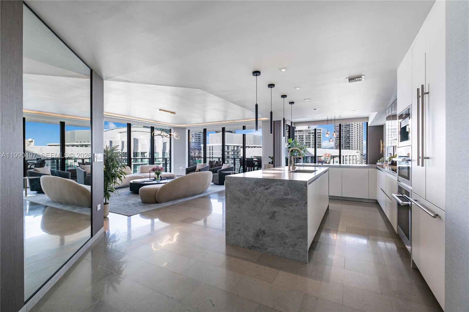 REACH CONDO - Residential