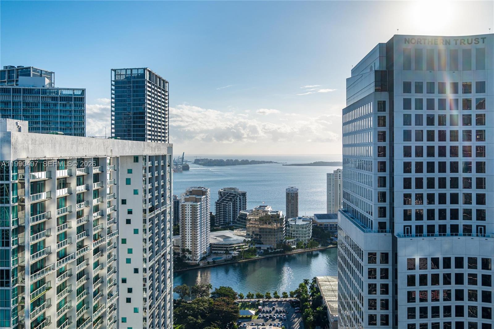 REACH CONDO - Residential