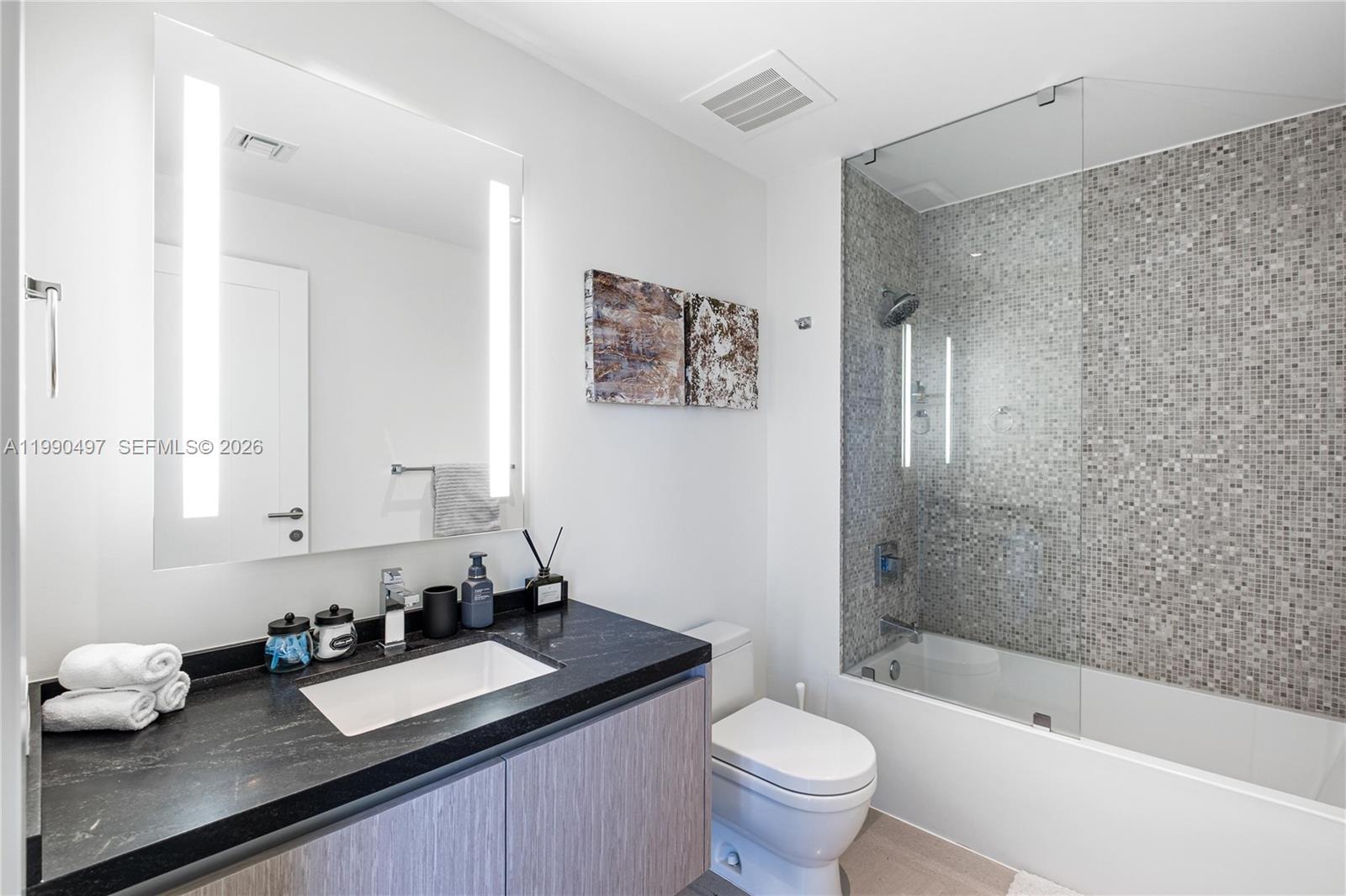 REACH CONDO - Residential