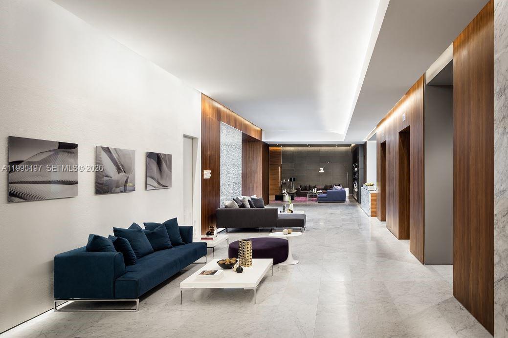 REACH CONDO - Residential