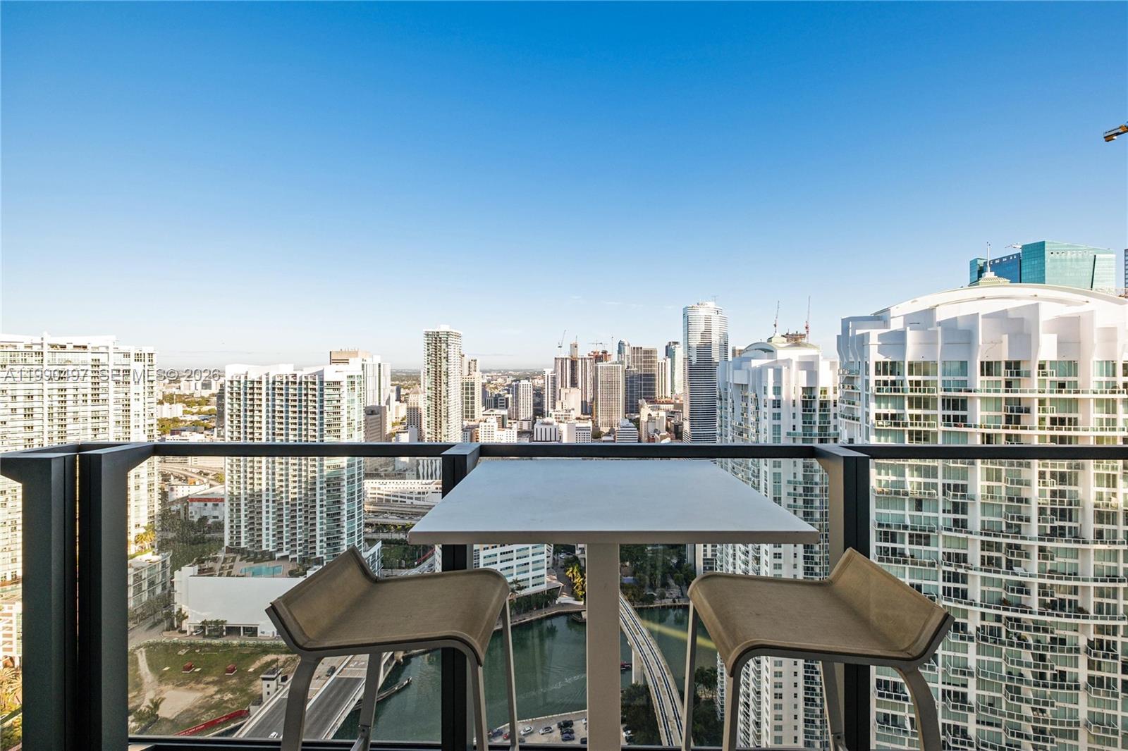 REACH CONDO - Residential