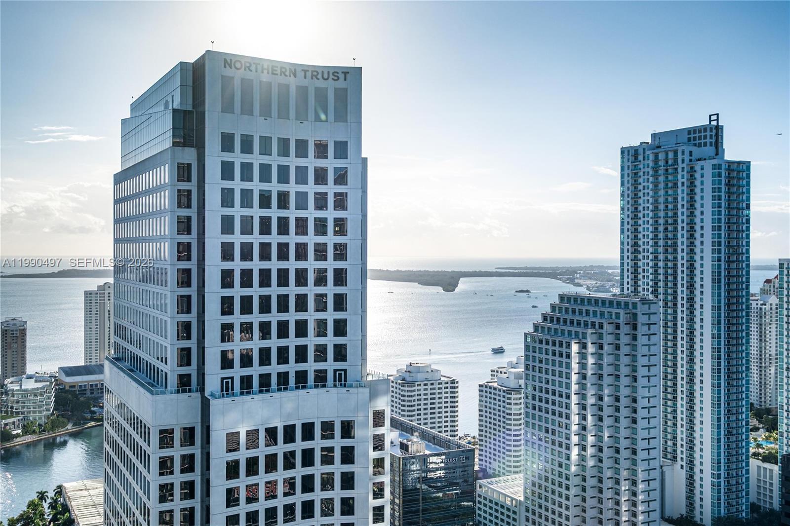 REACH CONDO - Residential