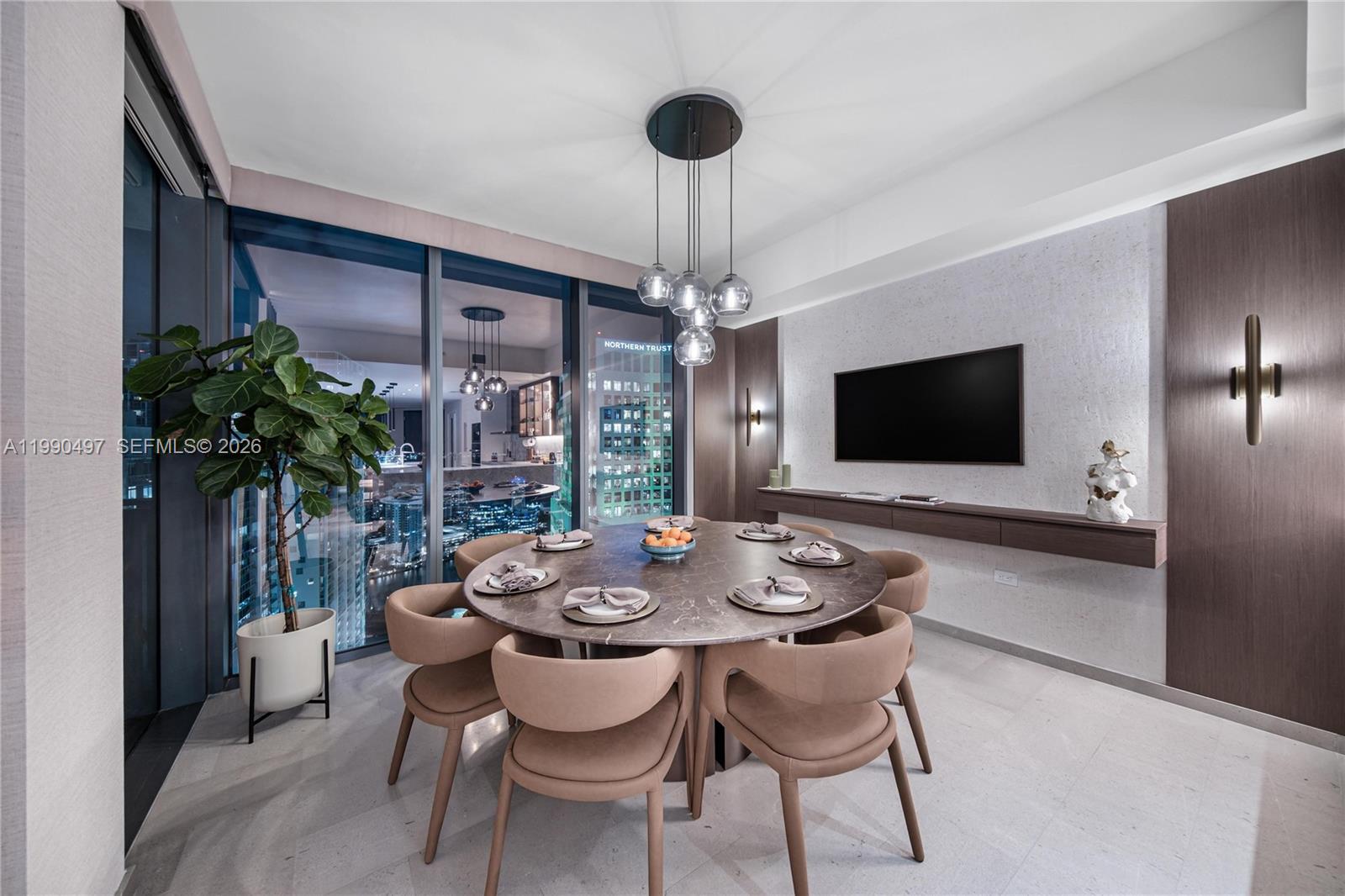 REACH CONDO - Residential