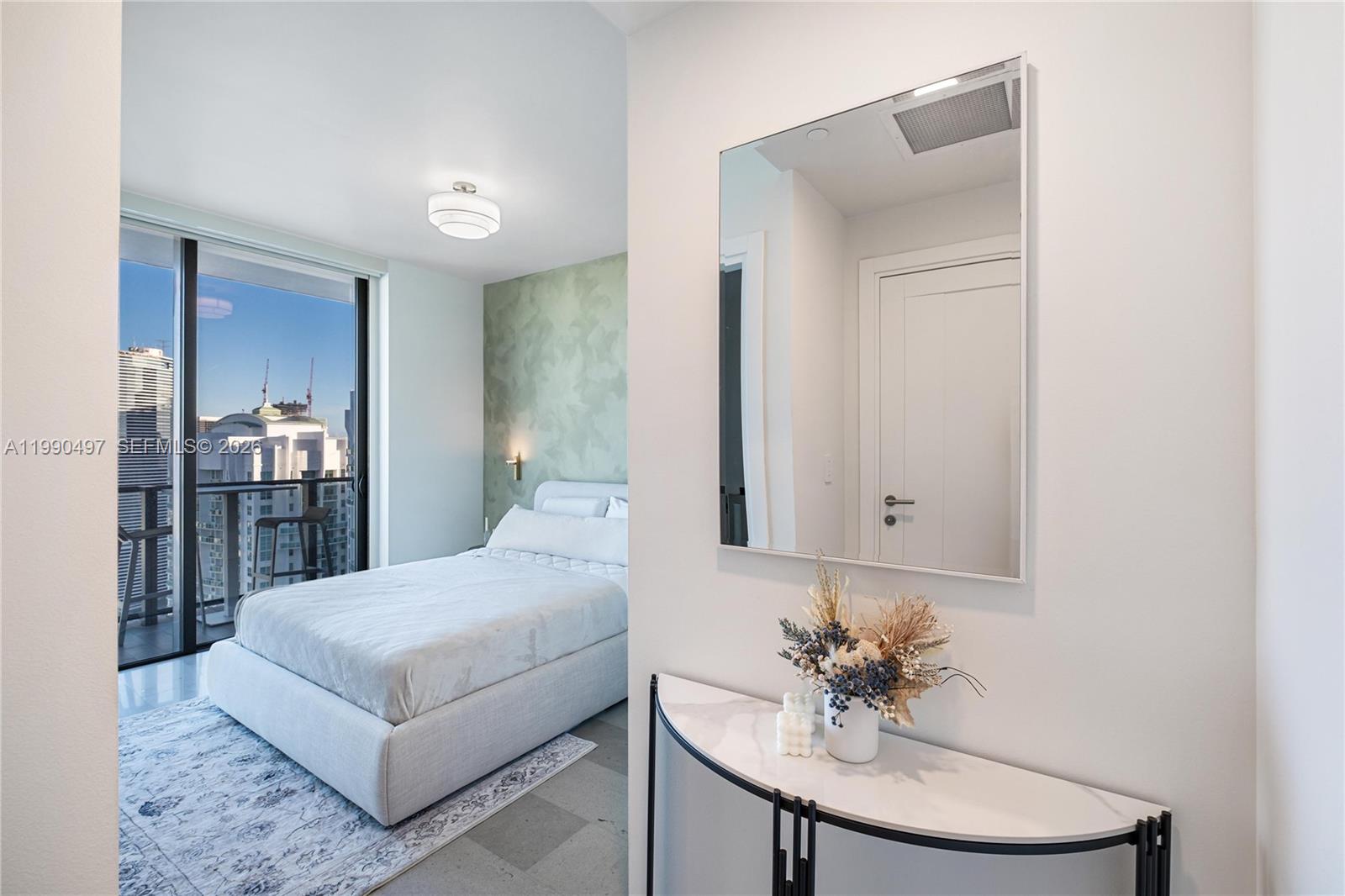 REACH CONDO - Residential