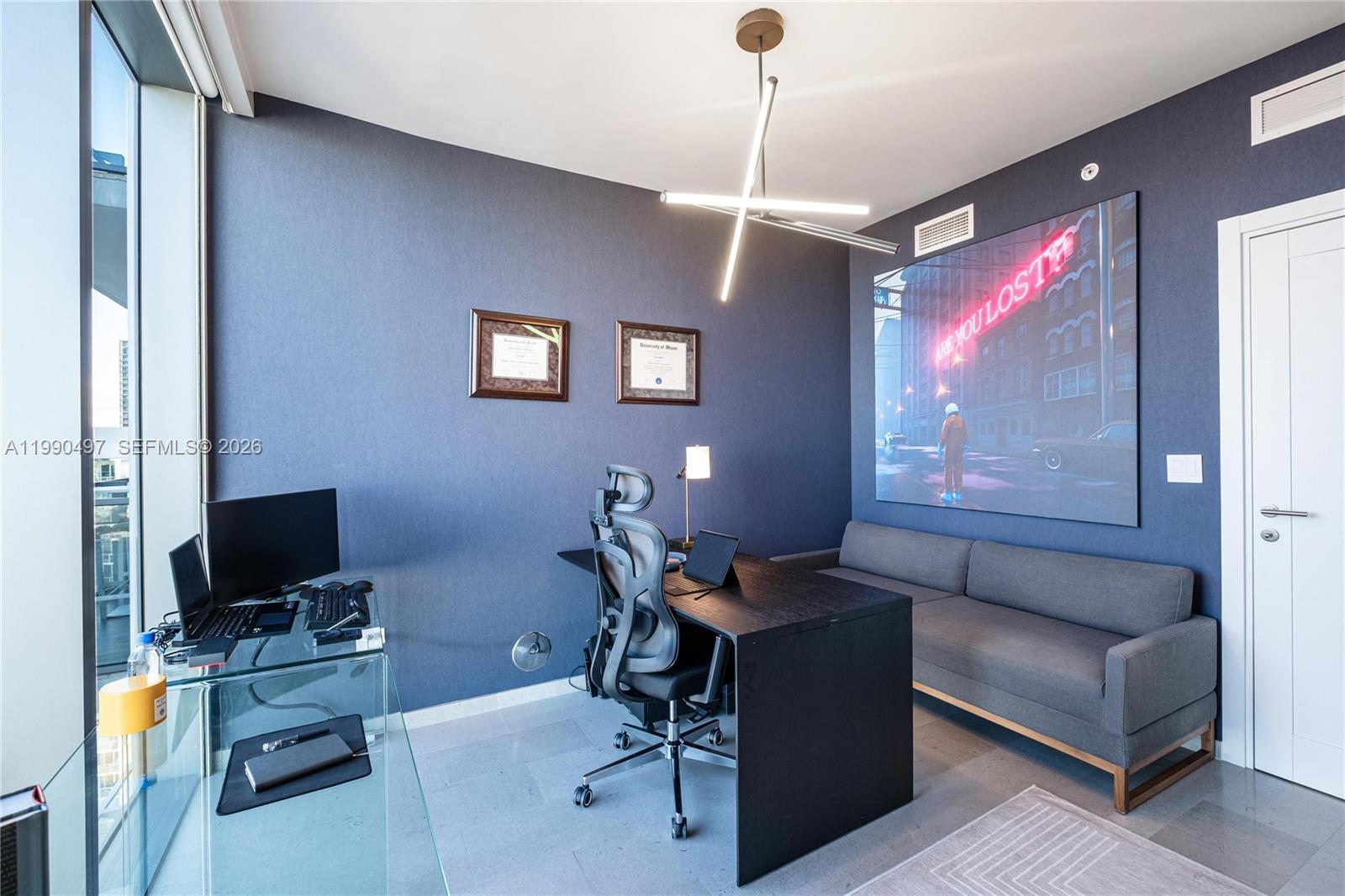 REACH CONDO - Residential