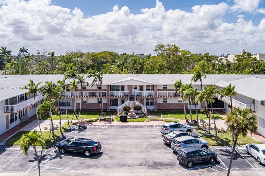 Crystal Court Manor in East Hollywood offers a one-bedroom, one-bathroom residence with a range of amenities, including a heated pool, exercise room, billiards table, and community room. Conveniently situated just minutes from the Hollywood Beach Golf Club and Eco Golf Club, the property is less than two miles from the renowned Hollywood Beach and Broadwalk, as well as downtown Hollywood and numerous other attractions.