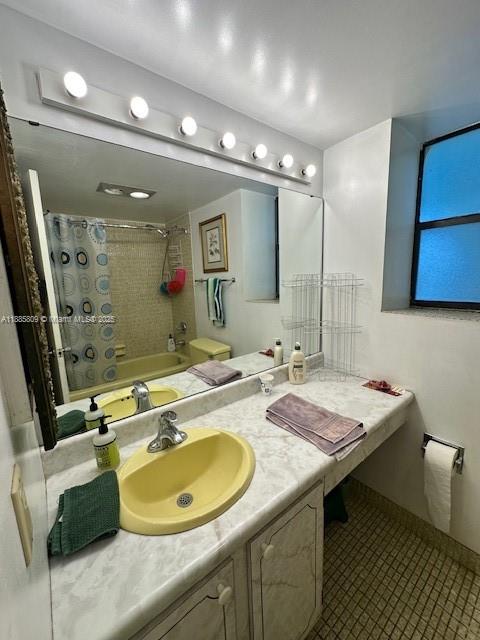 VILLA DORADA CONDO NO 2 - Residential