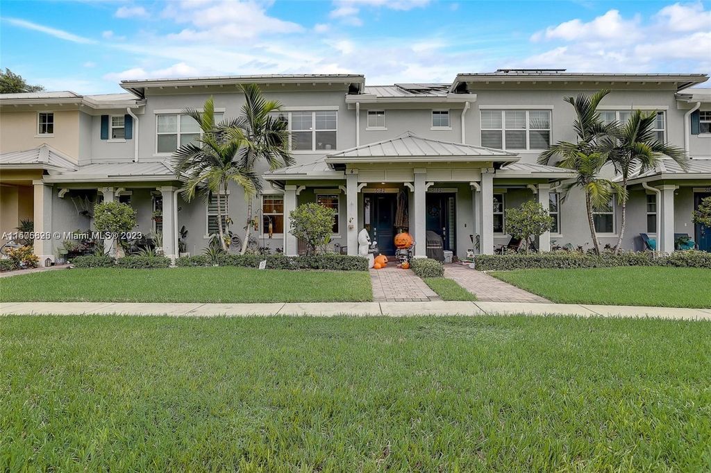 Photo of 5182 Eucalyptus Dr #4, Hollywood, FL 33021 (MLS # A11505826)