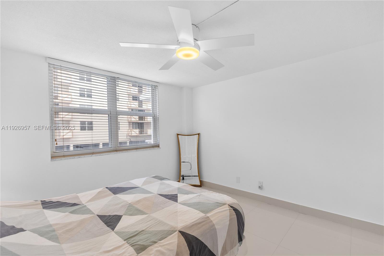 PLAZA TOWERS SOUTH CONDO - Residential