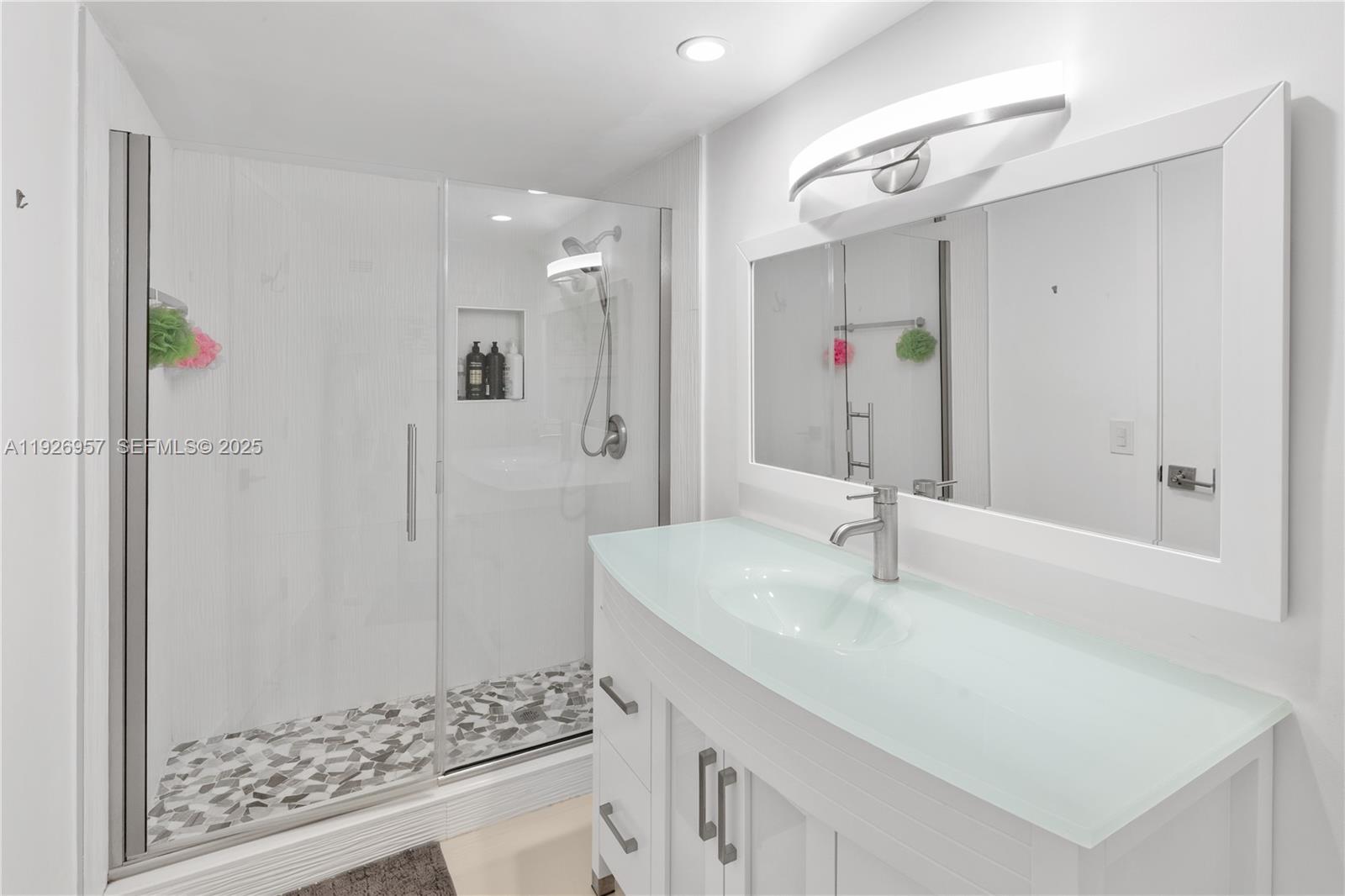 PLAZA TOWERS SOUTH CONDO - Residential