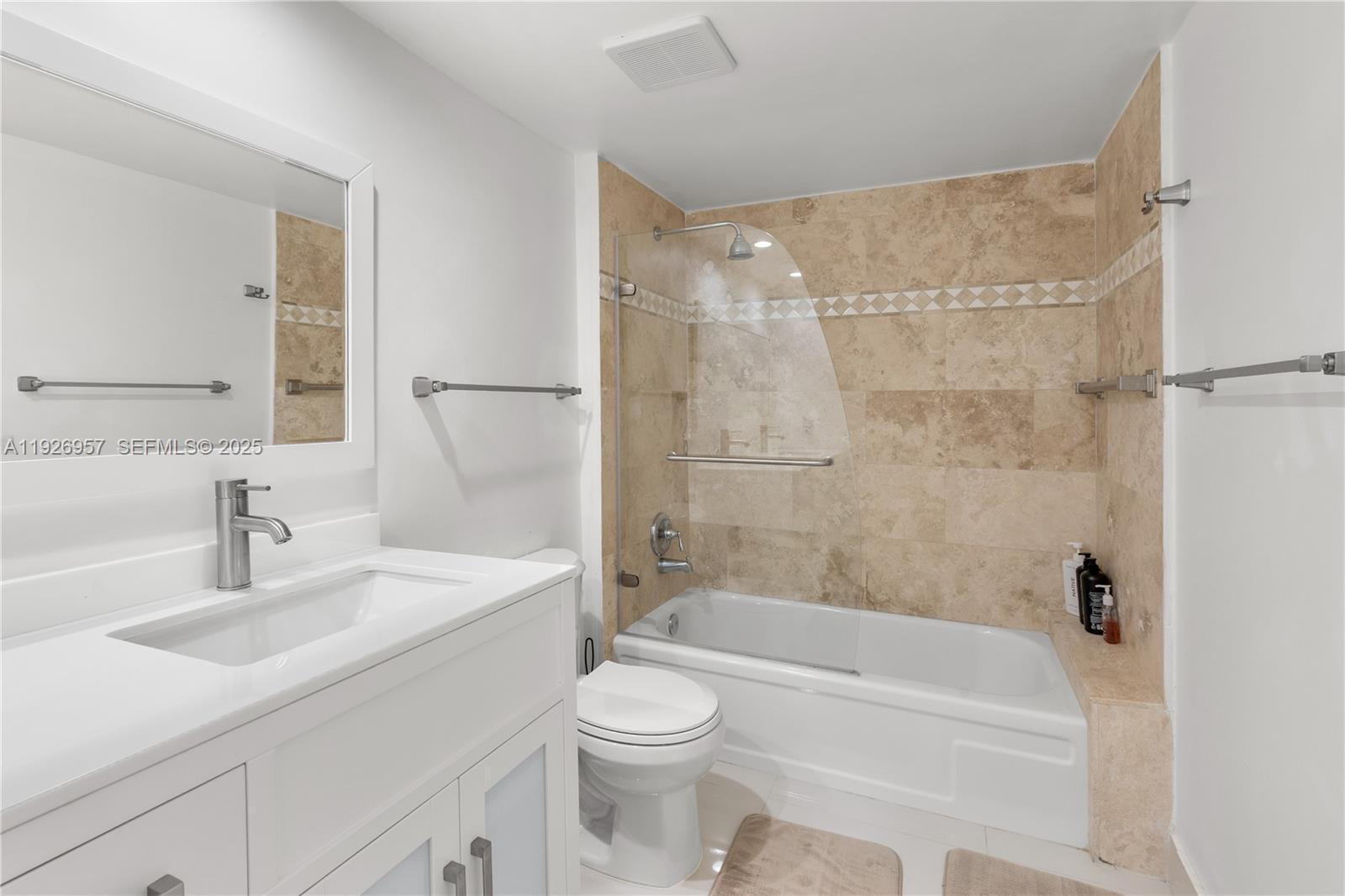 PLAZA TOWERS SOUTH CONDO - Residential