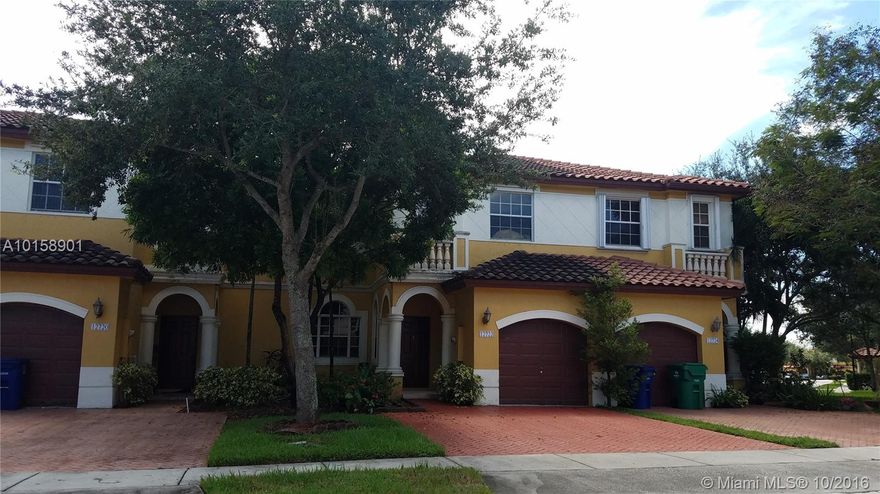 Rare opportunity to rent in desirable Bellagio at Vizcaya! Impeccable Town Villa in perfect move in condition. 3 beds,2 ? baths. Beautiful modern kitchen. Separate laundry room. One car garage attached.2 more parking spaces in driveway. Large fenced patio with pavers. Plenty of room for barbeque and patio furniture. Gorgeous clubhouse with beautiful pool and ample pool area. Fully equipped gym all of it only for Town Villas residents. Guard gated community. Amazing area. Great school district. Great unit!