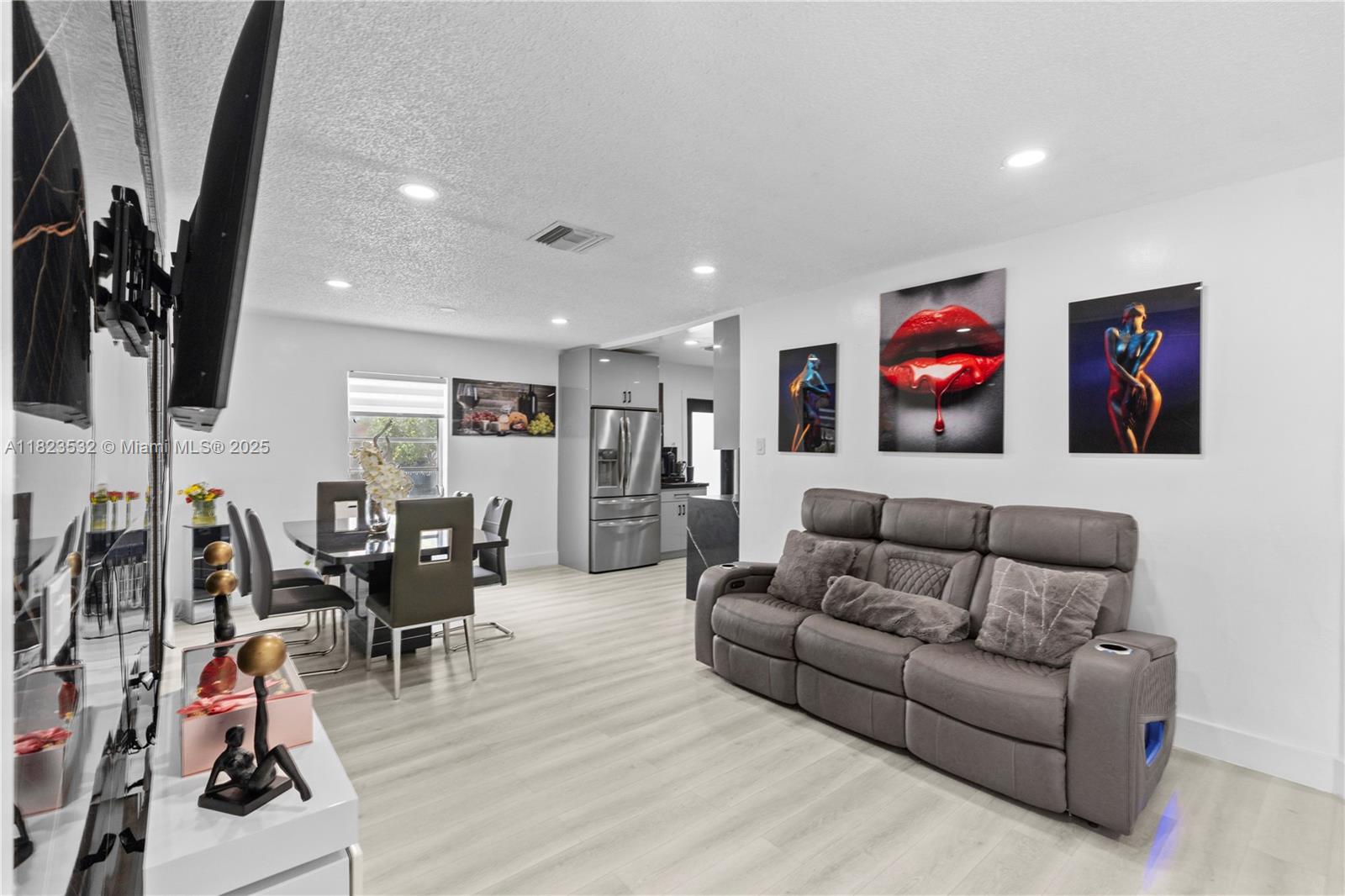 CAPSON MANOR - Residential