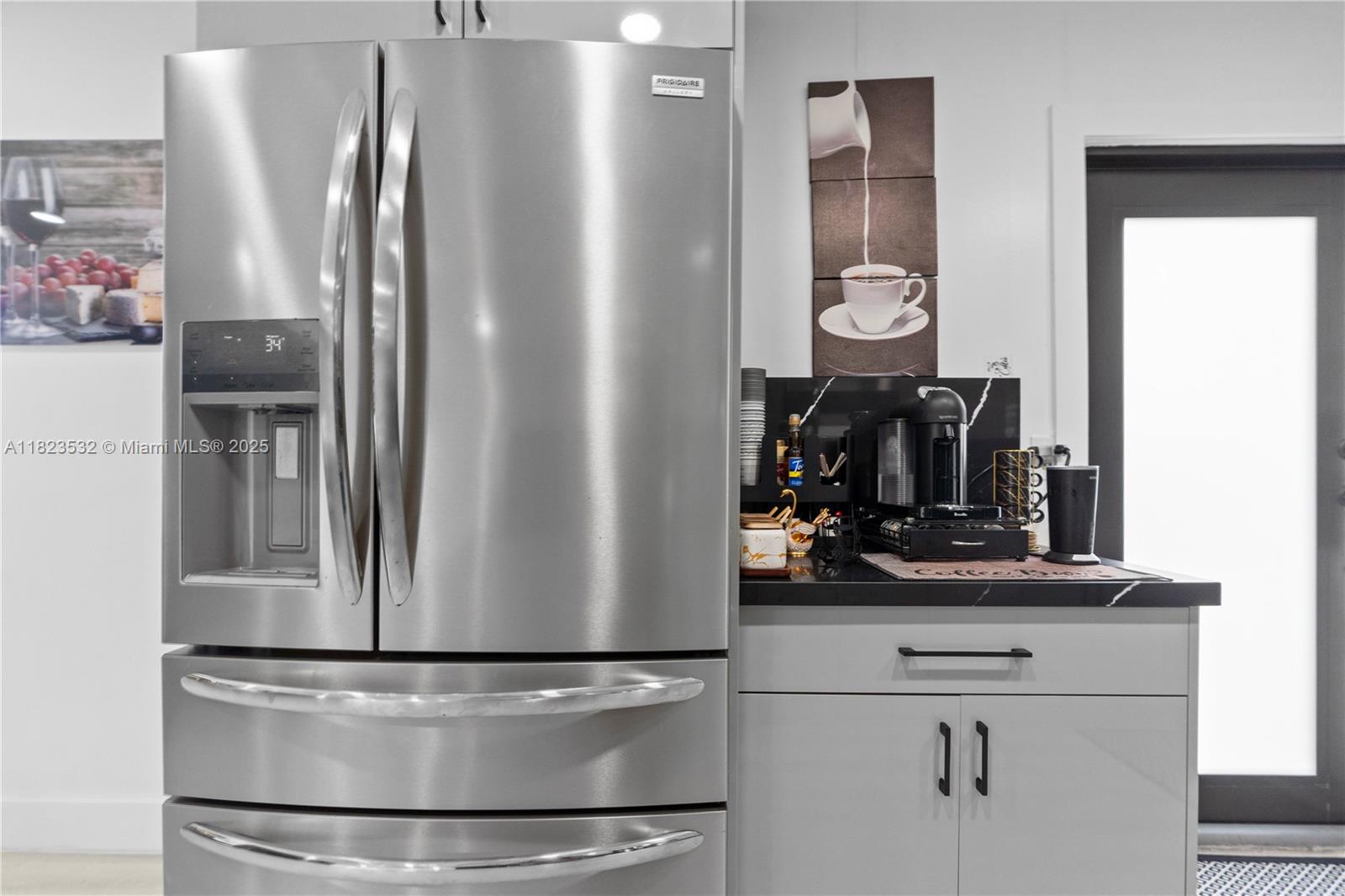 CAPSON MANOR - Residential