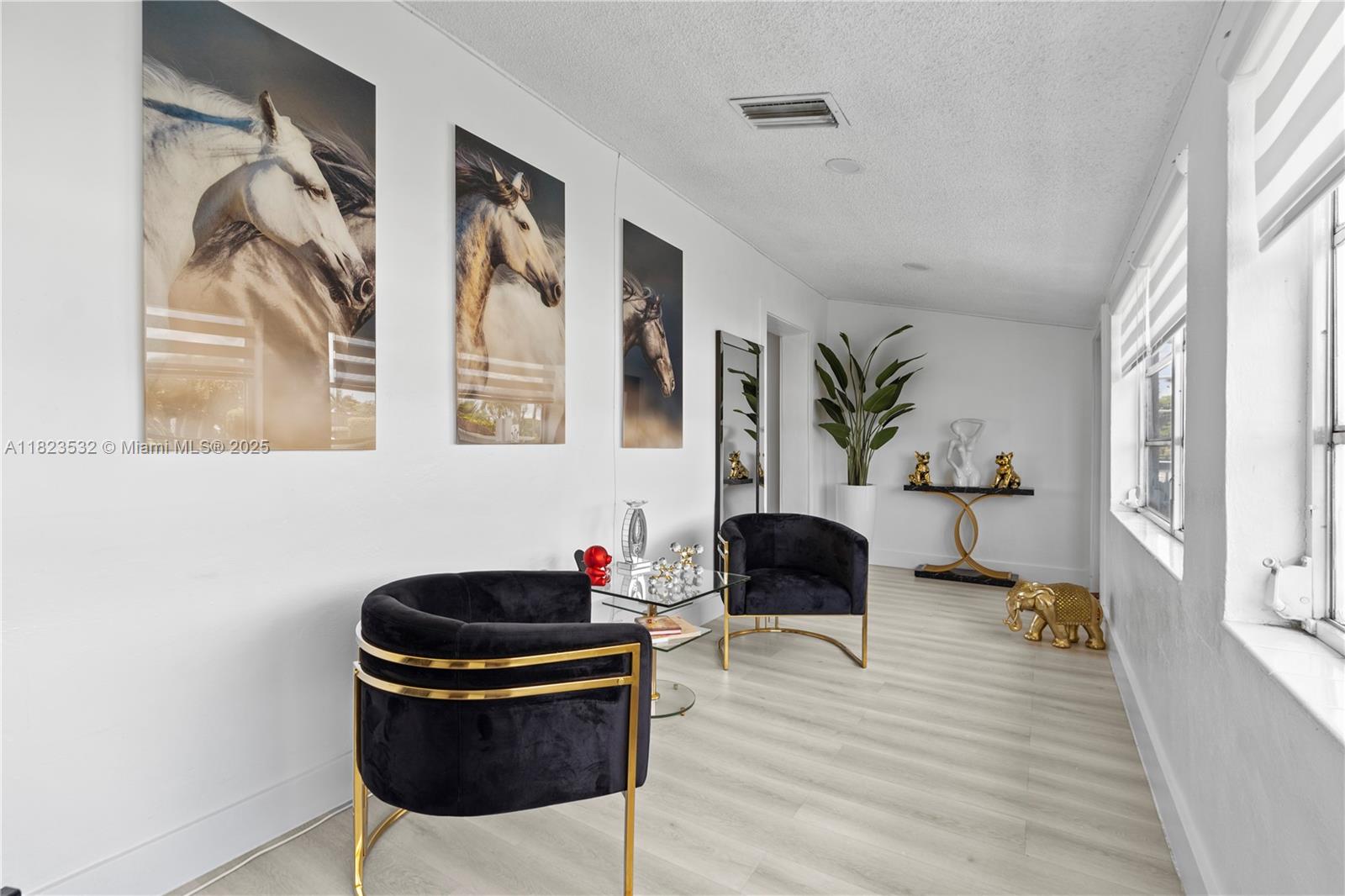 CAPSON MANOR - Residential