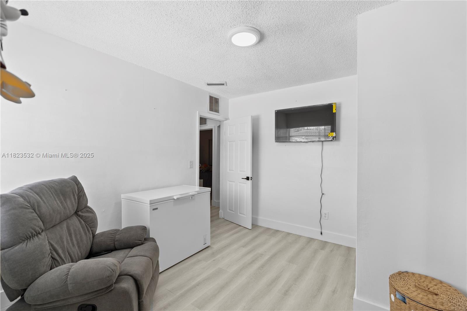 CAPSON MANOR - Residential