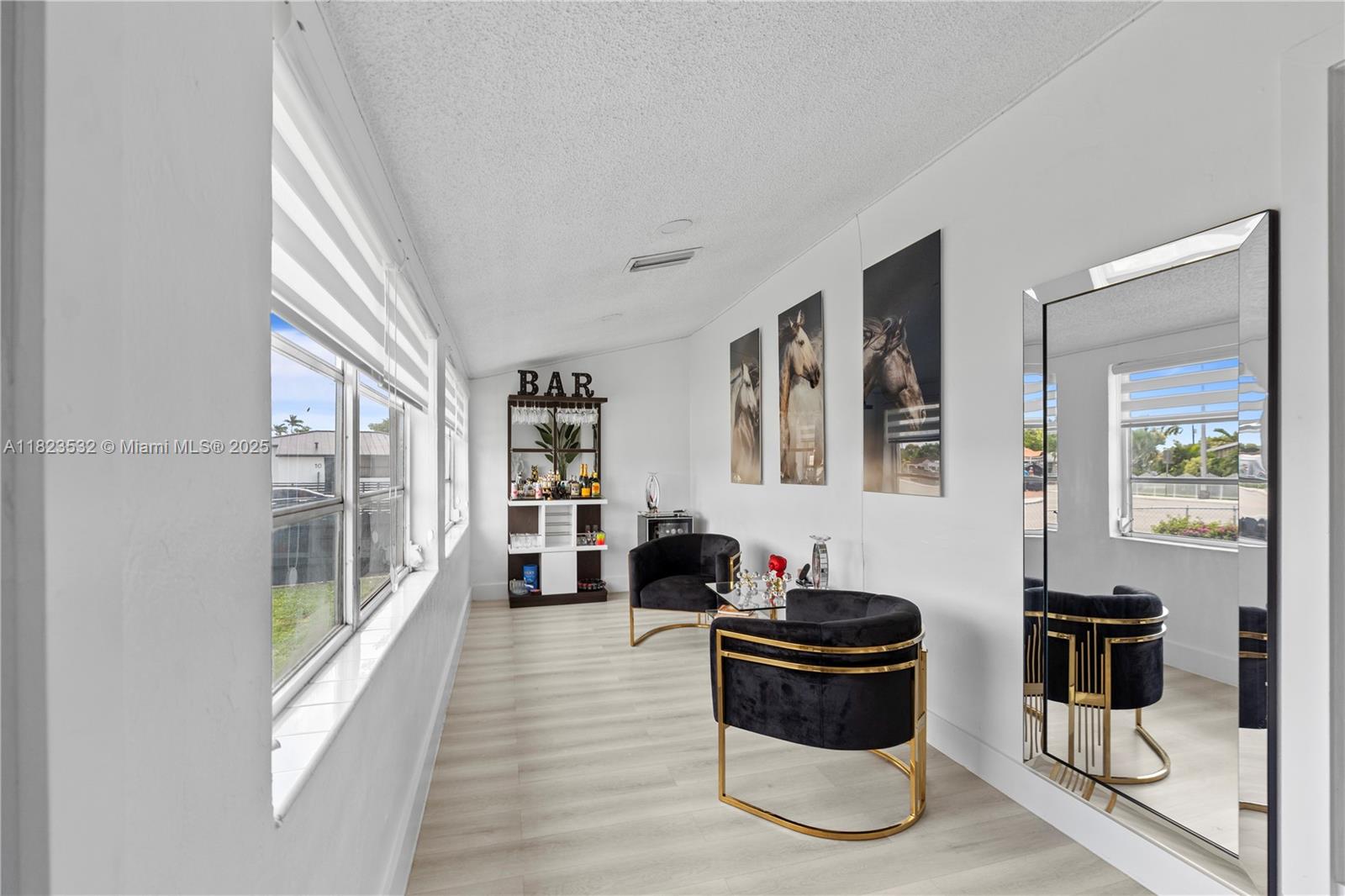 CAPSON MANOR - Residential