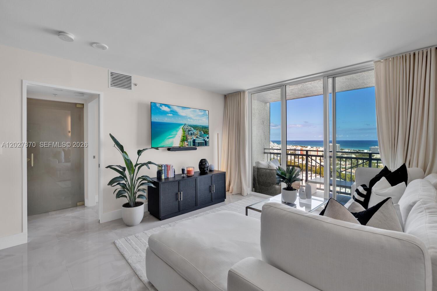 YACHT CLUB AT PORTOFINO C - Residential