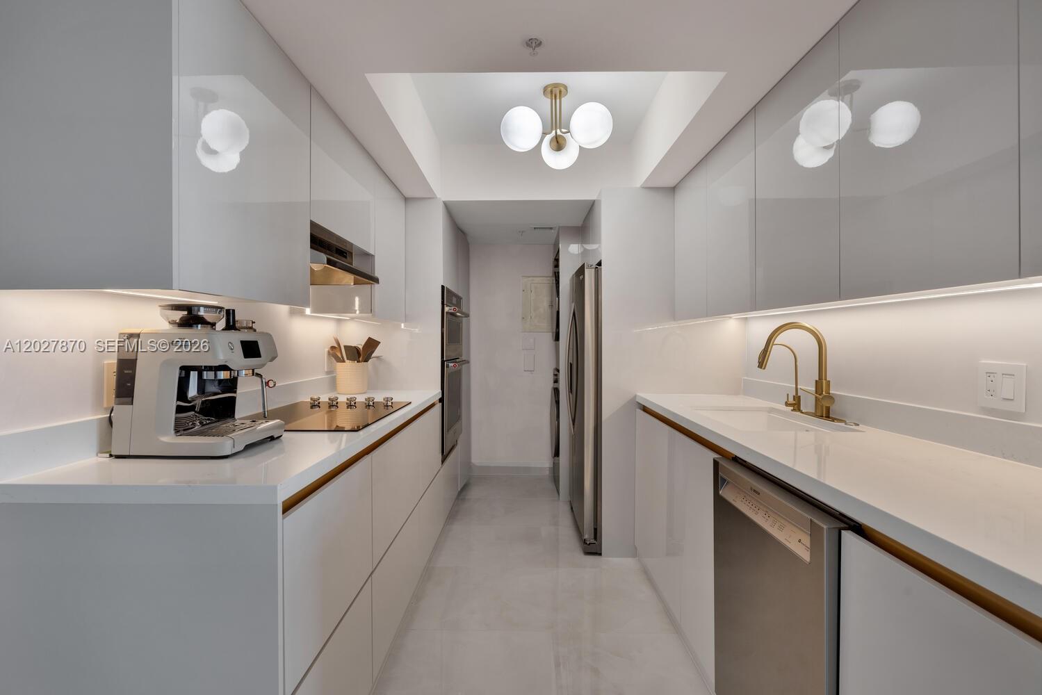 YACHT CLUB AT PORTOFINO C - Residential