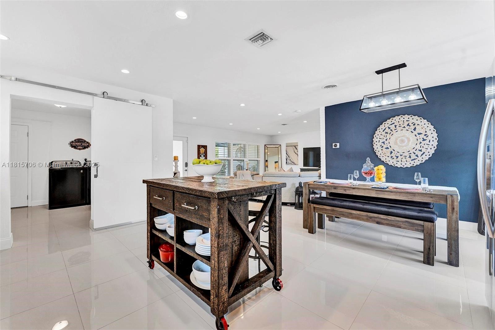 CORAL HEIGHTS SEC 2 - Residential Lease