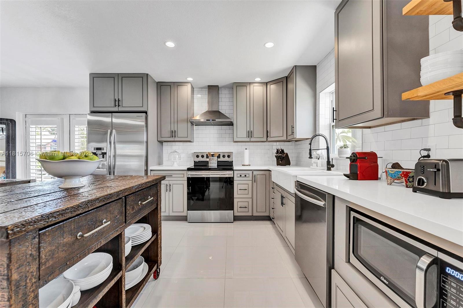 CORAL HEIGHTS SEC 2 - Residential Lease
