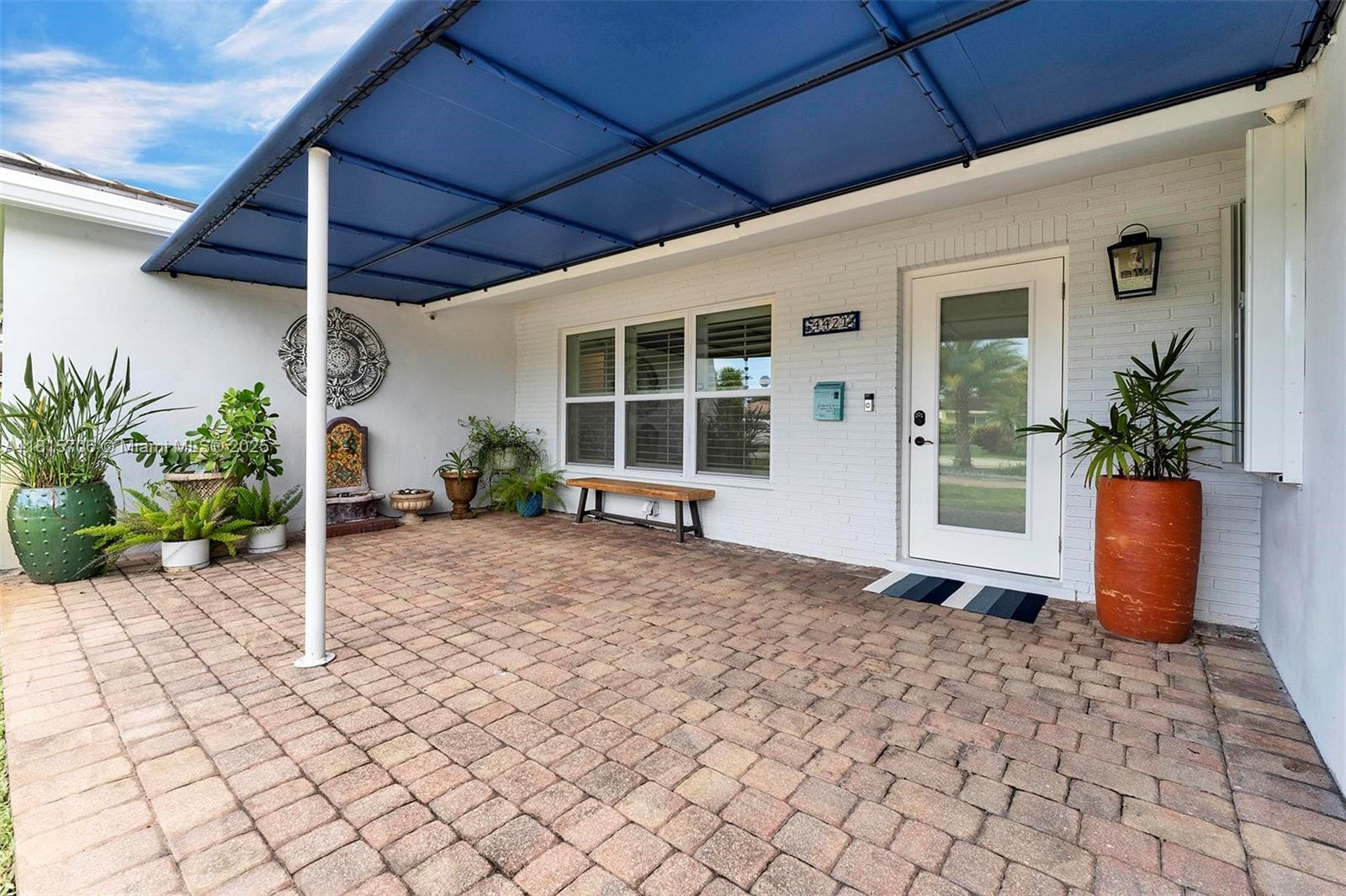 CORAL HEIGHTS SEC 2 - Residential Lease