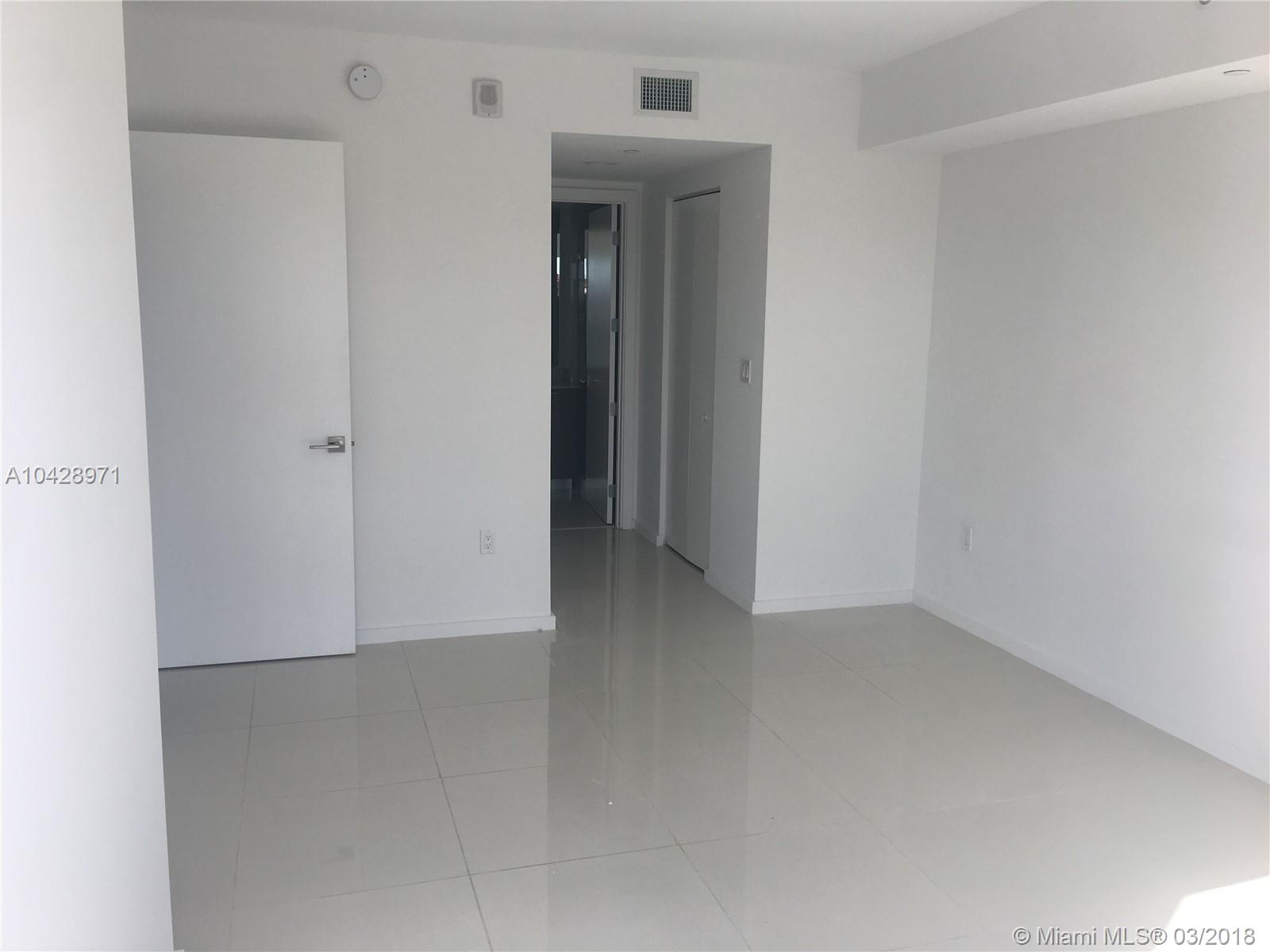 5252 PASEO CONDO - Residential Lease