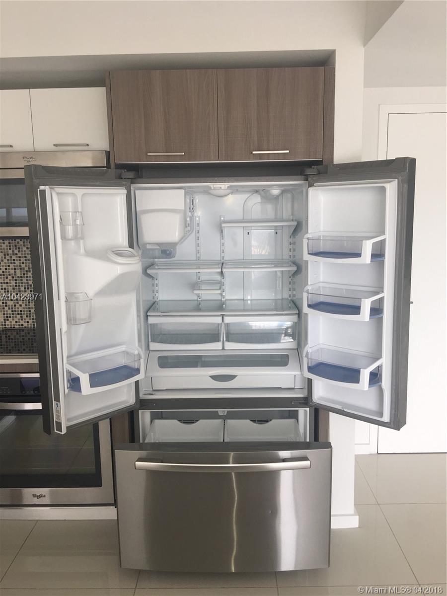 5252 PASEO CONDO - Residential Lease