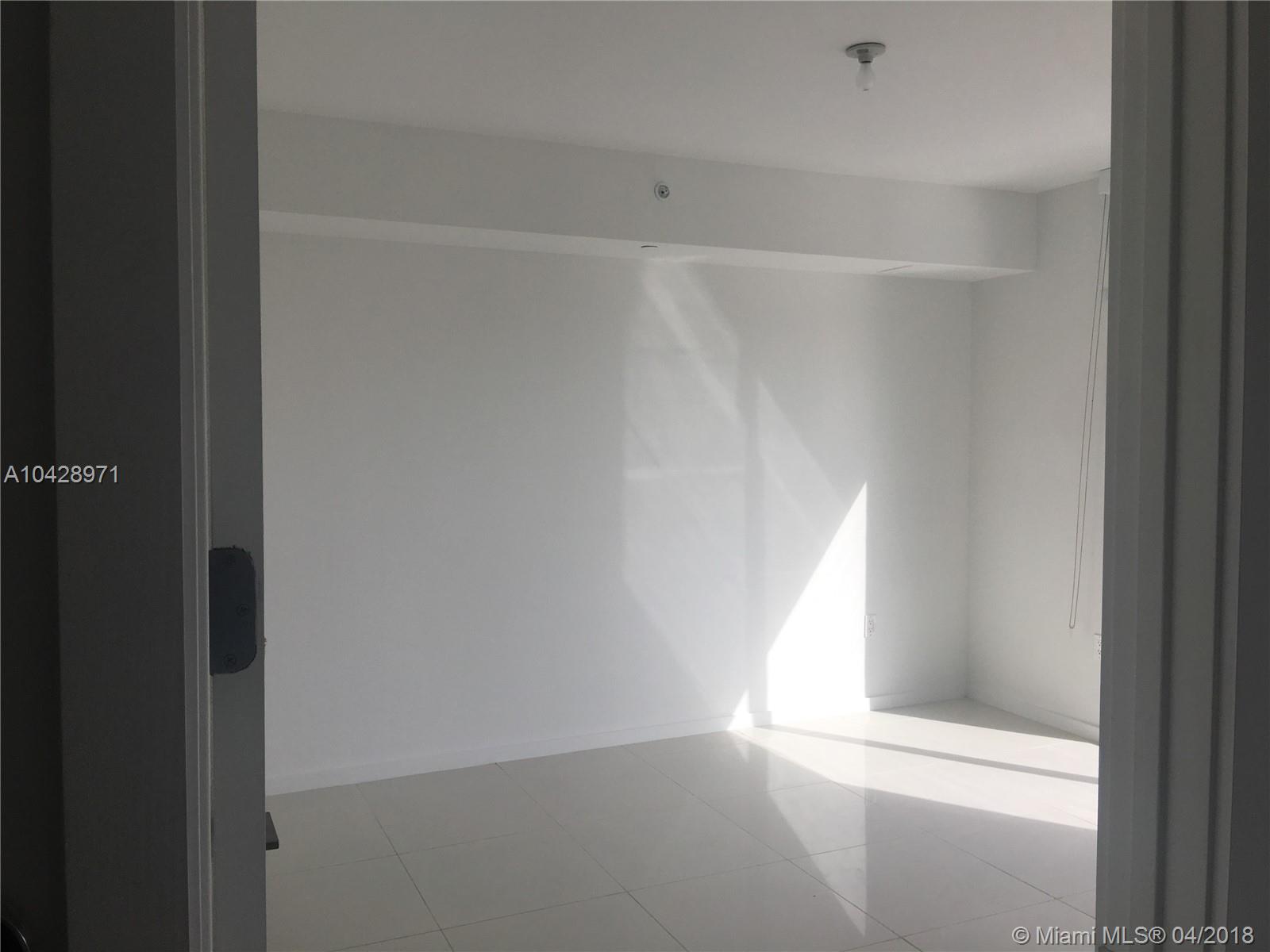 5252 PASEO CONDO - Residential Lease