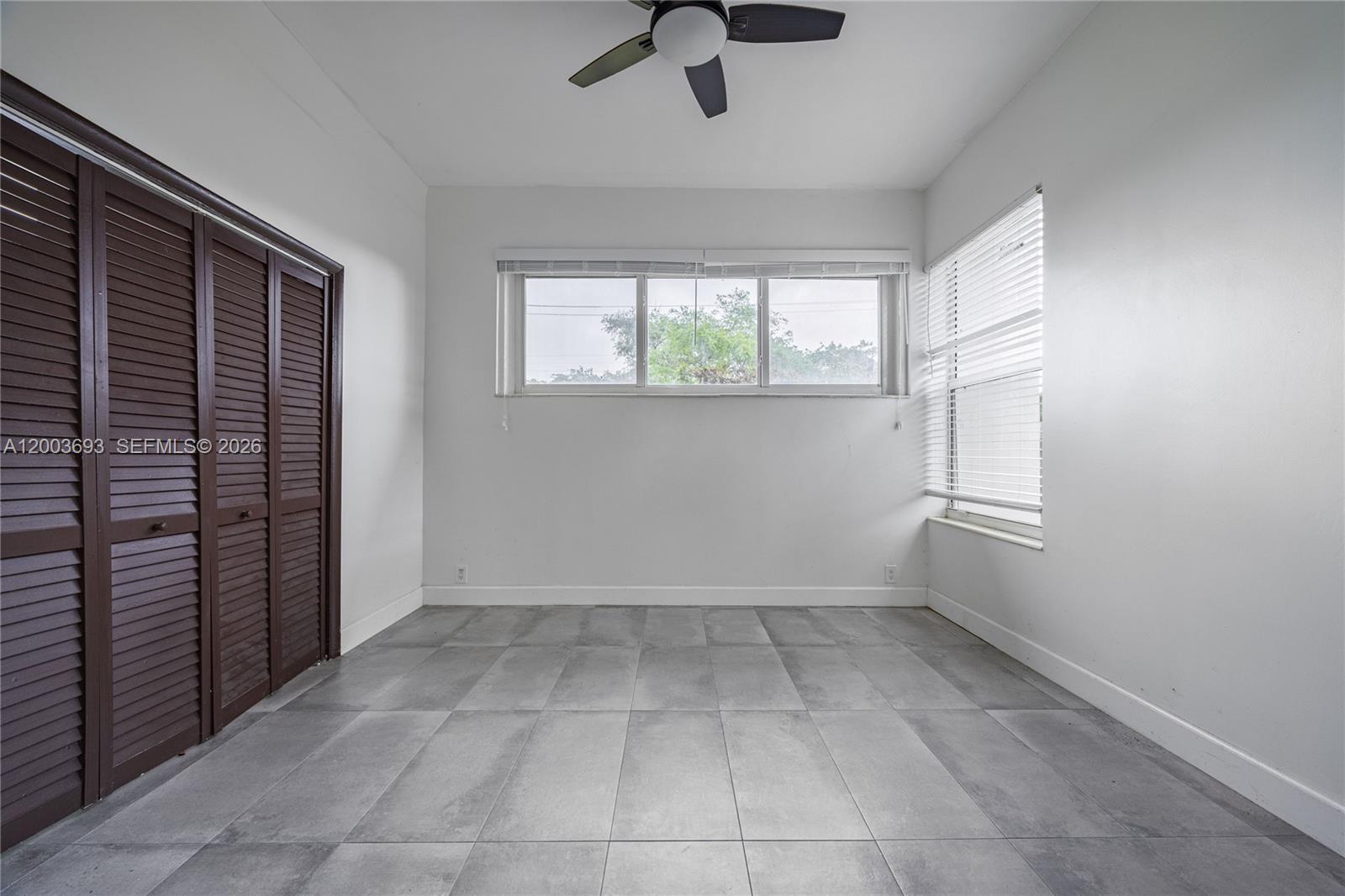 HOLLYWOOD PARK - Residential Income