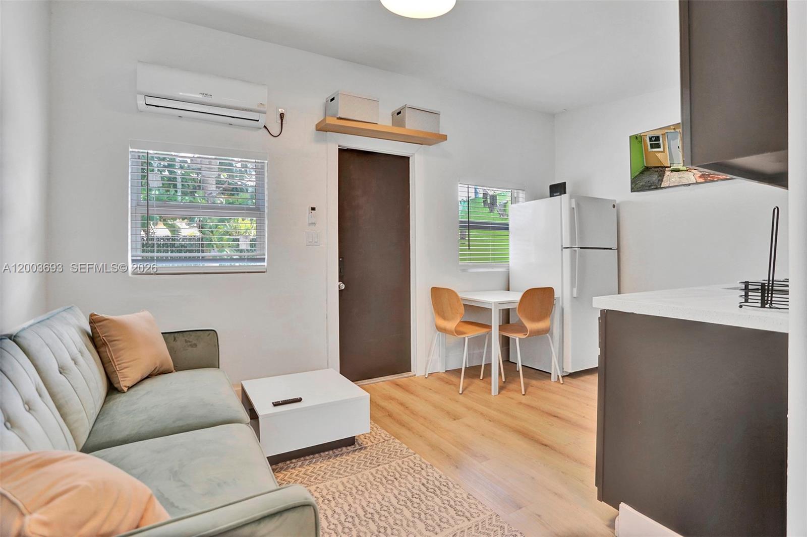 HOLLYWOOD PARK - Residential Income