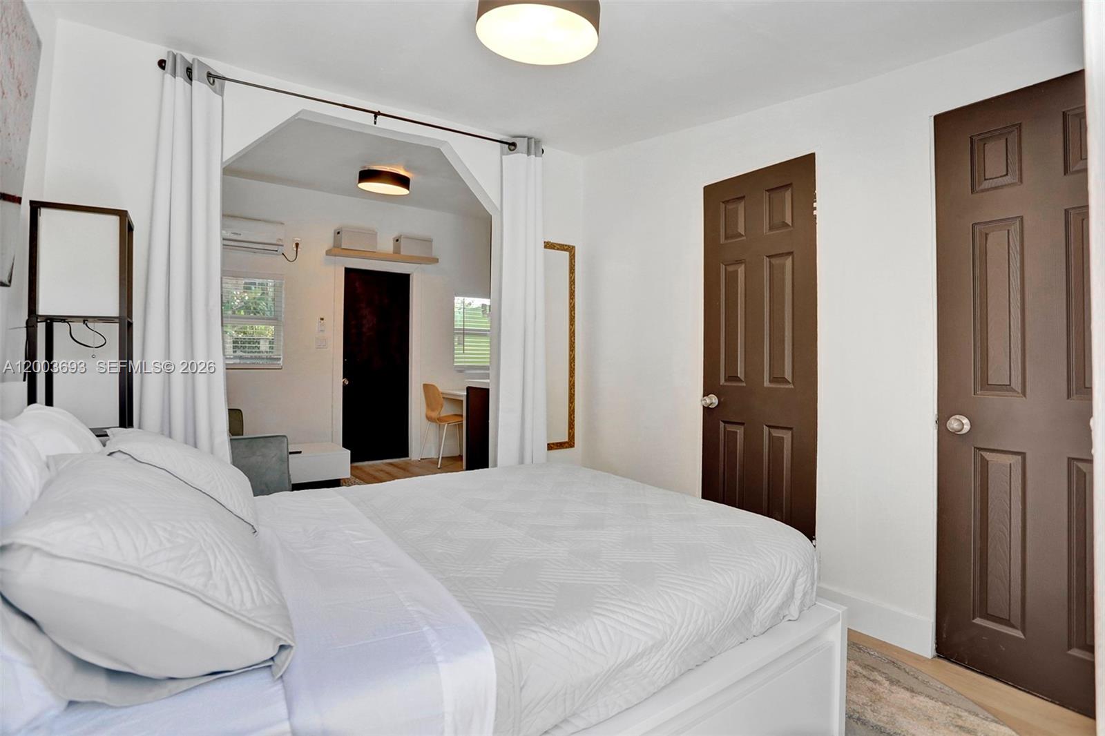 HOLLYWOOD PARK - Residential Income