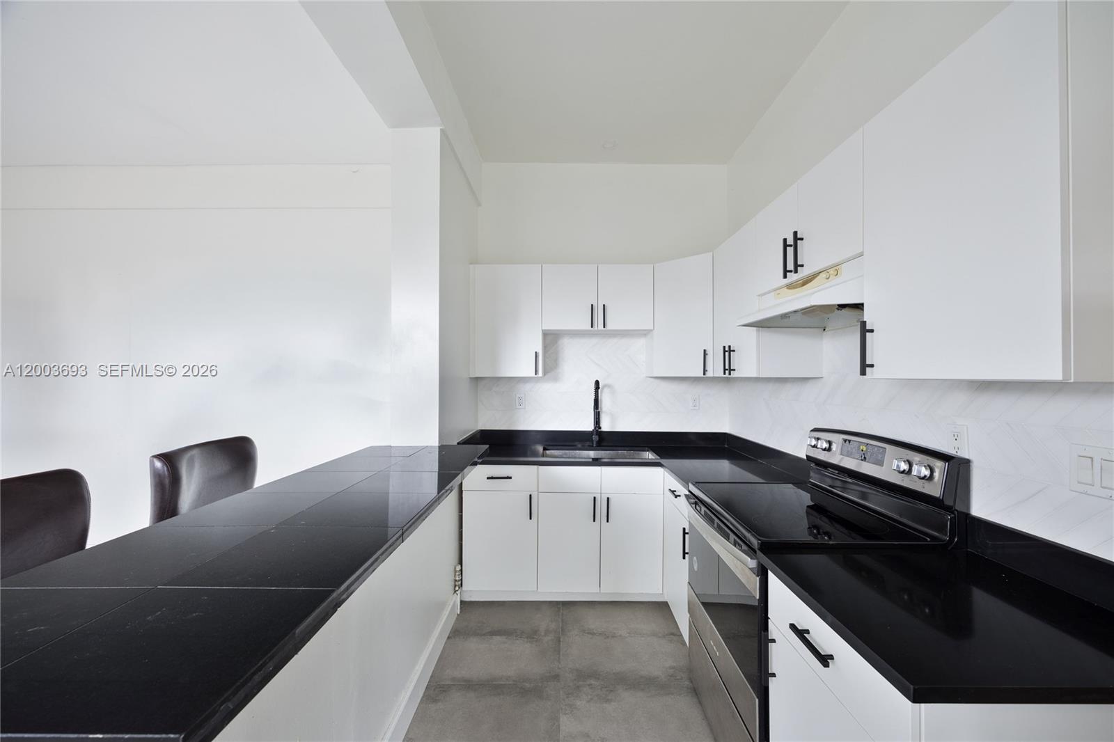 HOLLYWOOD PARK - Residential Income