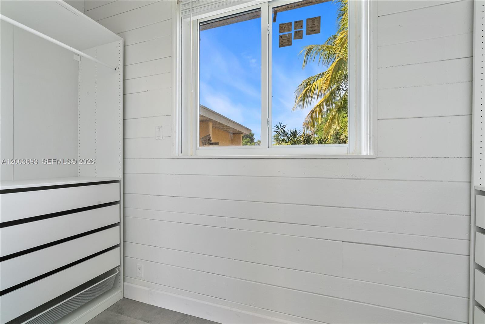 HOLLYWOOD PARK - Residential Income