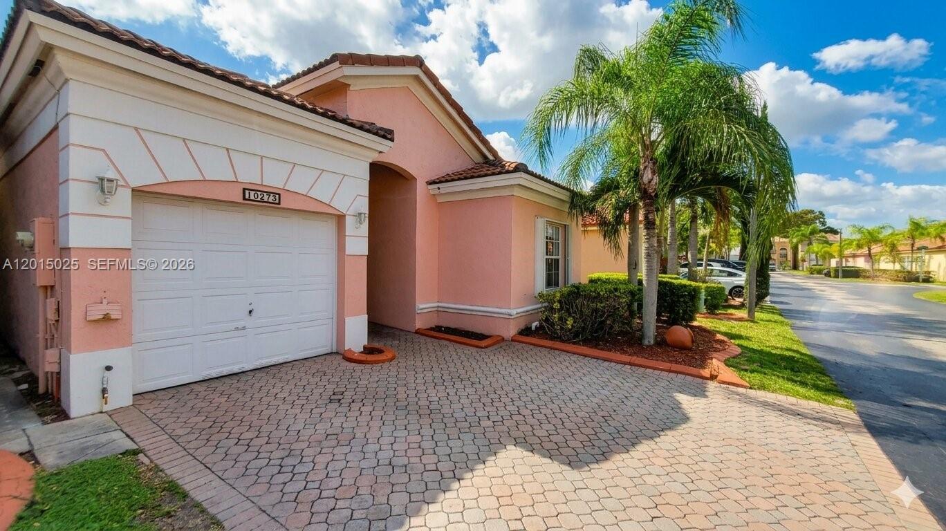 FOREST LAKES COUNTRY GARD - Residential