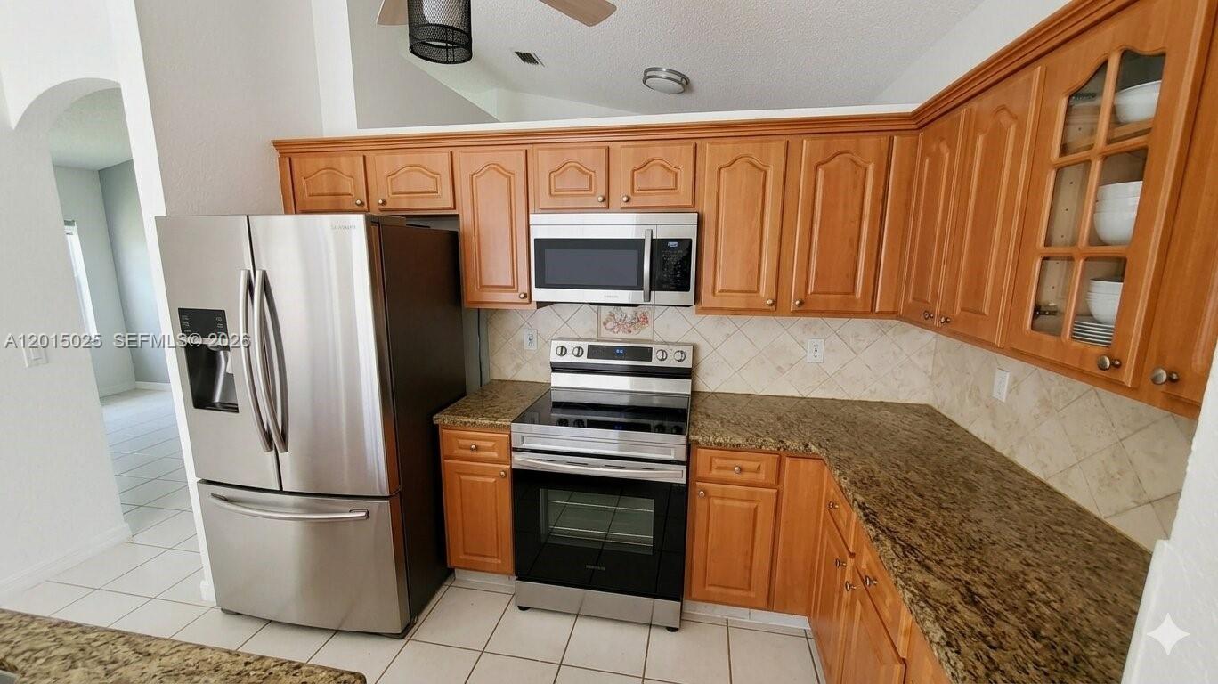 FOREST LAKES COUNTRY GARD - Residential