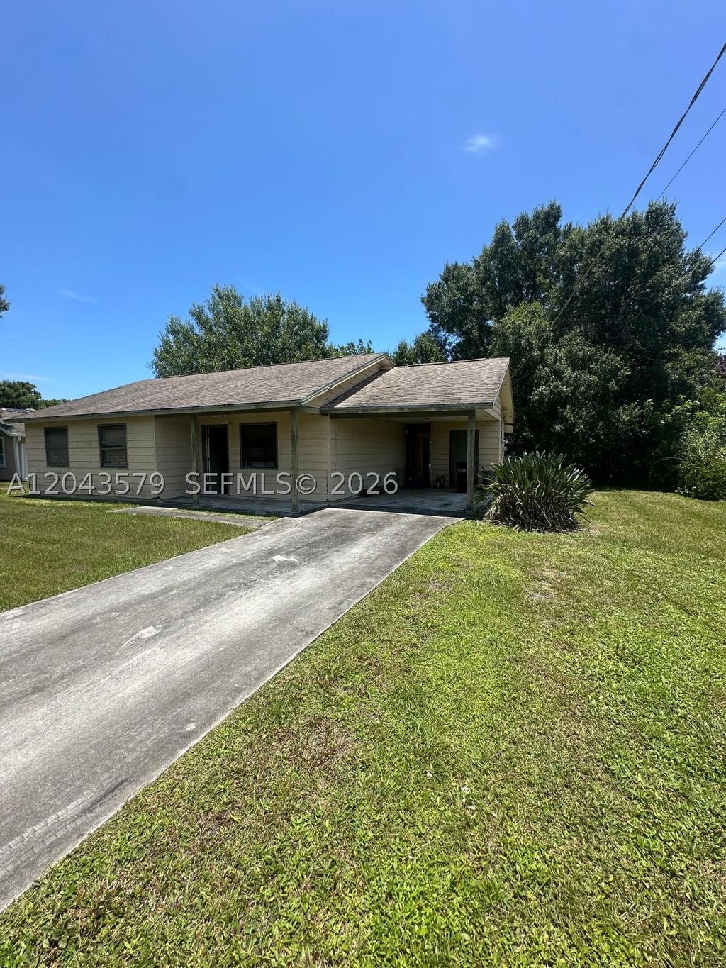 Photo of 6100 Tangelo Dr, Fort Pierce, FL 34982 (MLS # A12043579)