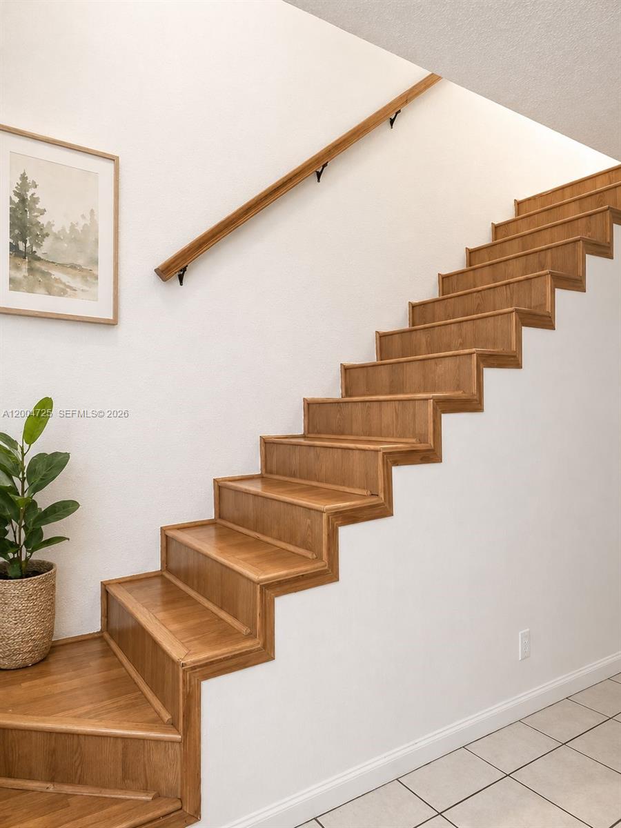 TOWNHOMES OF ORIOLE II - Residential