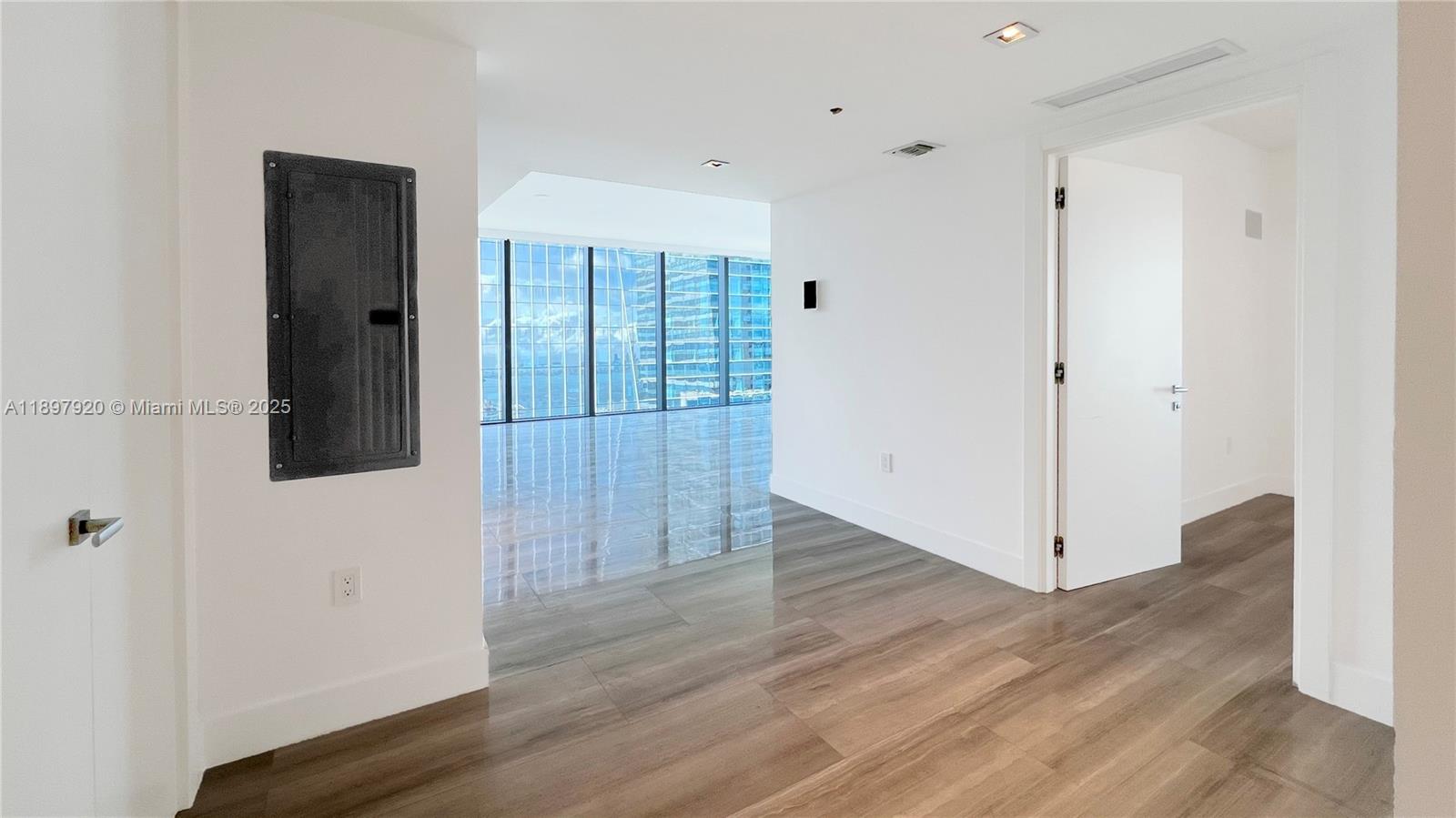 ECHO BRICKELL CONDO - Residential Lease